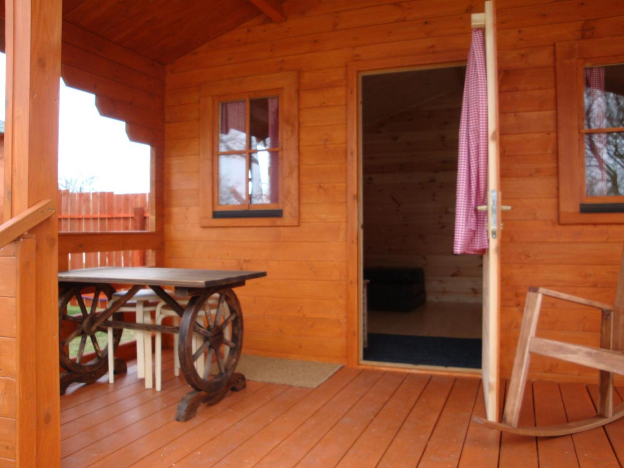 Pinewood Park - Tipis, Hot Tubs And Кемпинг