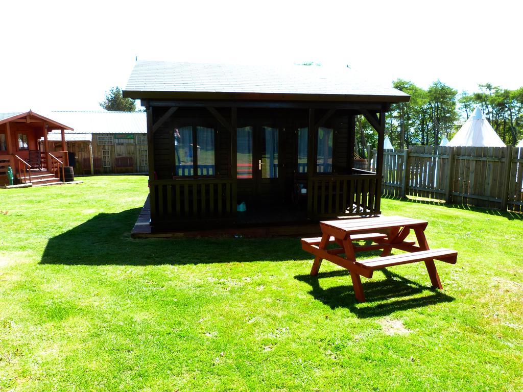 Кемпинг Pinewood Park - Tipis, Hot Tubs And 4*