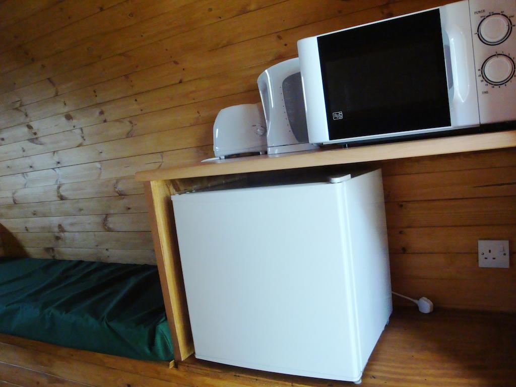 Camping Pinewood Park - Tipis, Hot Tubs And