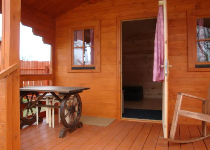 Pinewood Park - Tipis, Hot Tubs And Lodges